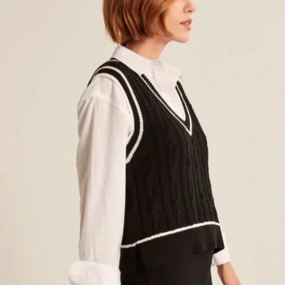 Abercrombie Cropped V-neck Sweater Vest Small - Picture 2 of 7